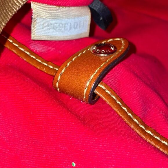 Dooney & Bourke Nylon Shoulder Bag Khaki - Picture 9 of 10